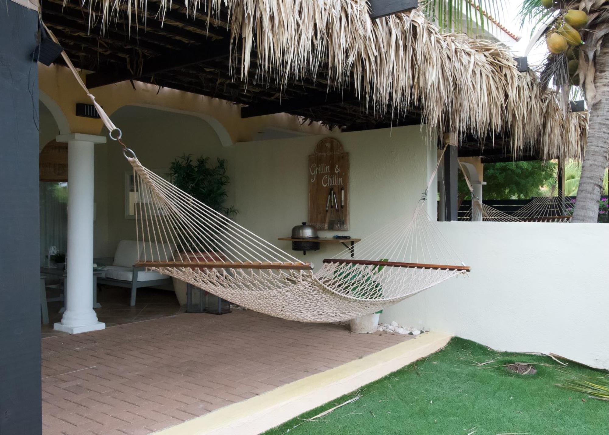 Luxury Appt For 6: Mesmerizing Spanish Water View Jan Thiel Eksteriør bilde