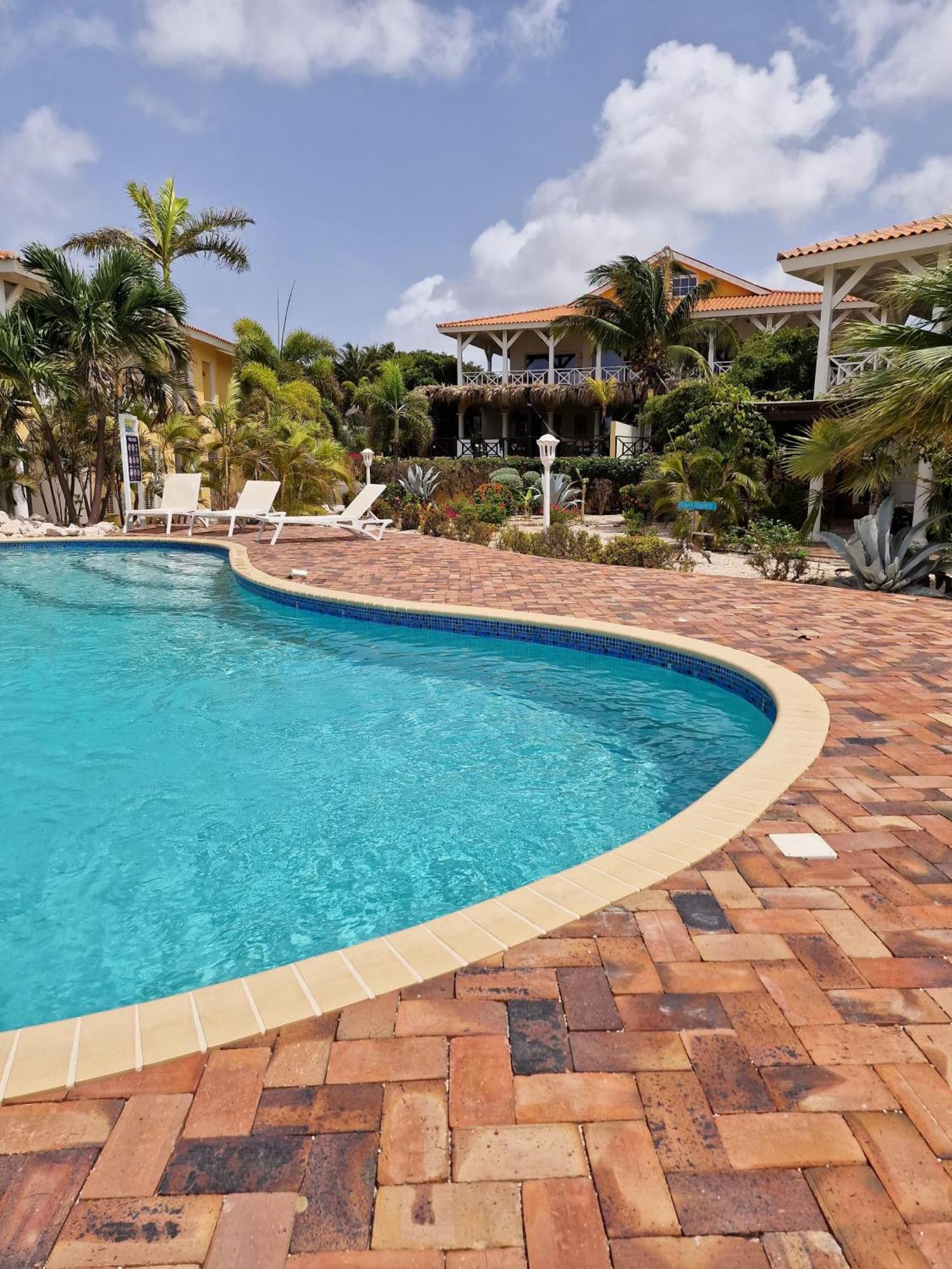 Luxury Appt For 6: Mesmerizing Spanish Water View Jan Thiel Eksteriør bilde